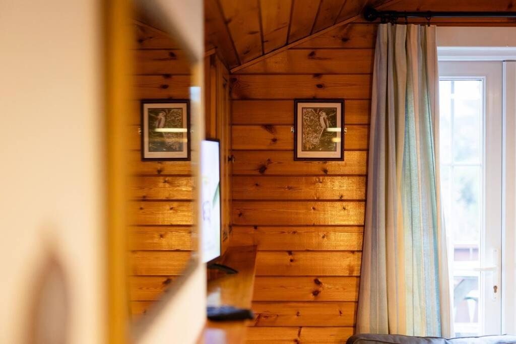 Cozy Norwegian Style Log Cabin In Rural Snowdonia - 2 Bedrooms & Parking By Seren Short Stays Ffestiniog Luaran gambar